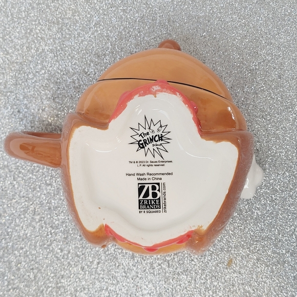 Dr Seuss The Grinch Max the Dog Figural Mug with Santa Hat Lid 16 oz New OOS - Picture 8 of 12